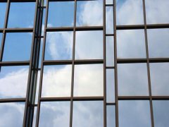 建筑玻璃代理流程及出口注意事项